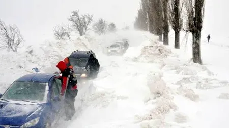Ce drumuri sunt închise din cauza ninsorii și viscolului, astăzi, 27 noiembrie