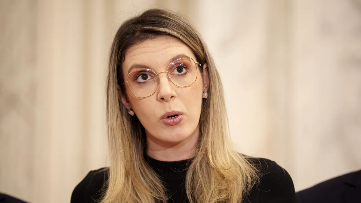 Diana Buzoianu, uliul USR care vrea să mărite Romsilva în Austria și hergheliile cu fondurile de vânătoare în Ungaria