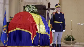 Zi de doliu național: Ultimul drum al lui Ion Iliescu, cu onoruri militare și slujbă la Cotroceni