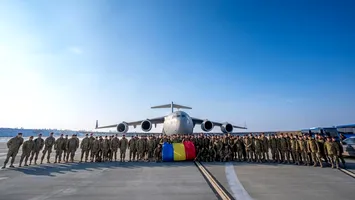 Cei 117 militari români din Irak s-au întors acasă. Au fost repatriați cu sprijin NATO