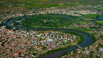 Noi concedieri, în oraşul în care tocmai s-a anunţat închiderea unei fabrici. Alţi 120 de angajaţi rămân fără loc de muncă