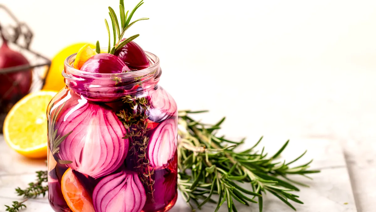 Ceapă murată de casă - sănătate curată. Rețeta simplă și ingredientele secrete ale bucătarilor