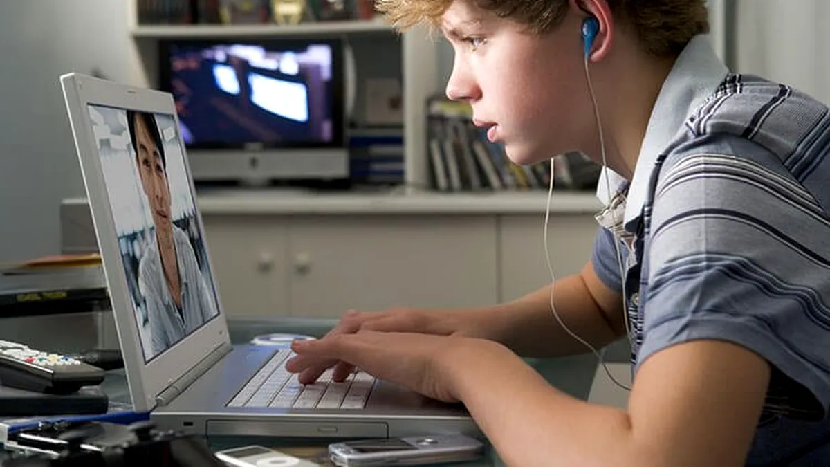 Situație alarmantă: Studiul care arată că școala online nu a fost ce trebuia