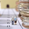 Ce se schimbă pentru pensionari în decembrie 2025. Plata pensiilor și ultimul bonus pentru vârstnici
