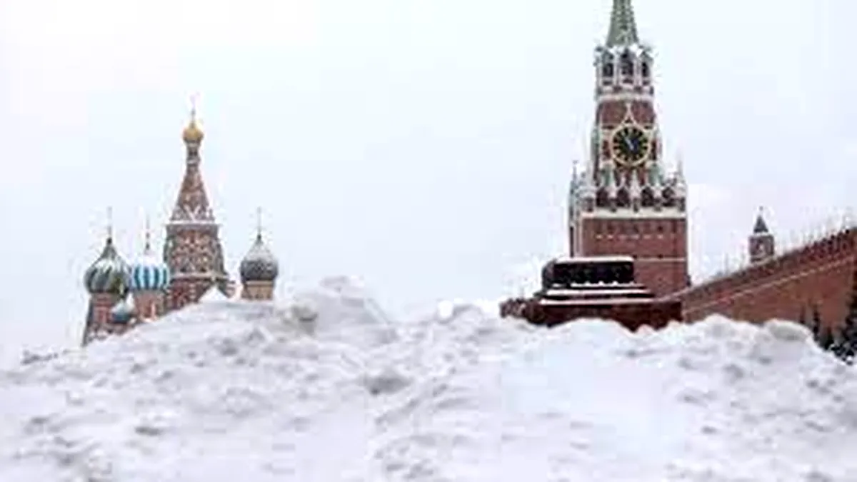 După 72 de ani: Cât de mult a putut să ningă la Moscova (VIDEO)