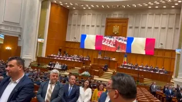 Parlamentarii SOS și POT întorc spatele ceremoniei de învestire a Președintelui (VIDEO)