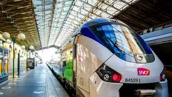 Un furt masiv de cabluri feroviare în nordul Franței perturbă grav circulația trenurilor Eurostar