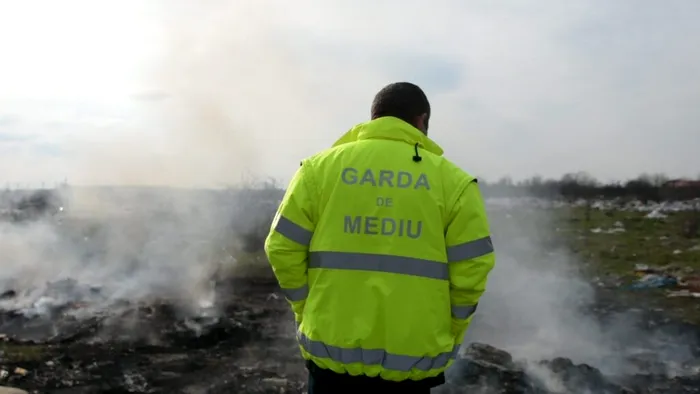În România, zilnic au loc arderi ilegale ale deșeurilor