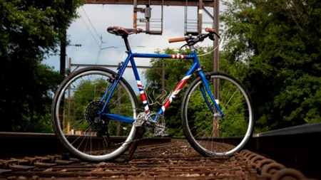 Patru români au furat bicicletele de la lotul național de ciclism al Italiei. Ce sumă uriașă și-au băgat în portofel