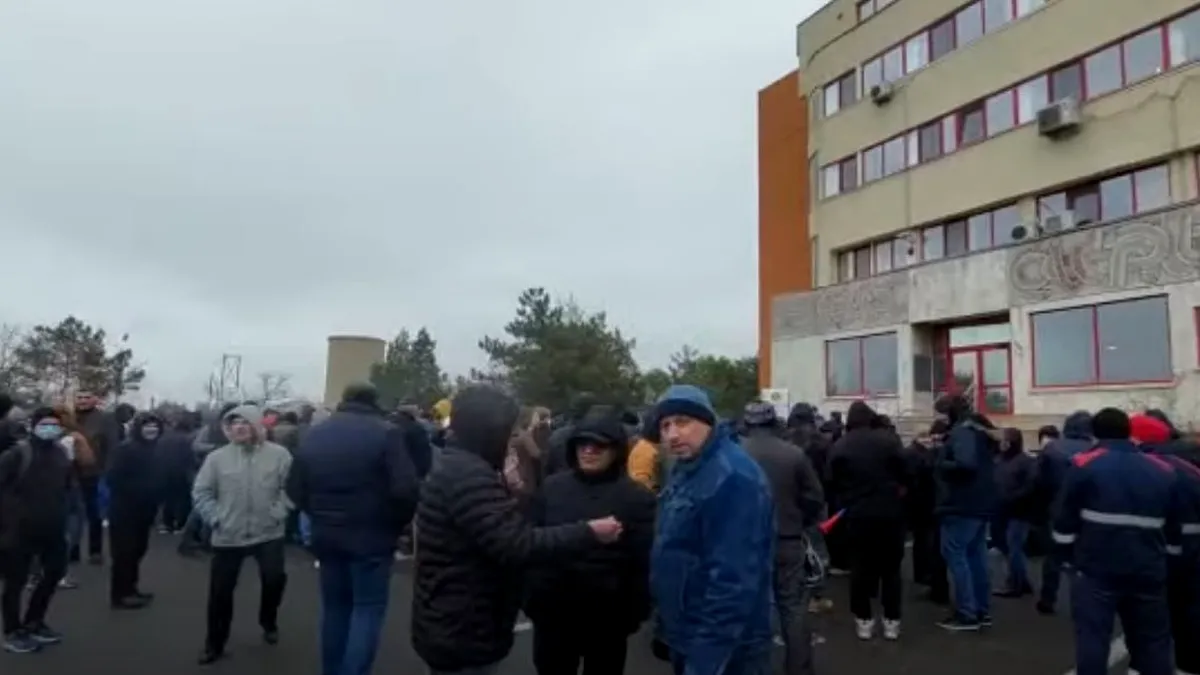 Protest spontan la Rafinăria Petromidia. Care sunt revendicările sindicaliștilor