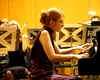 Românca ce a cucerit Parisul la doar 17 ani. Carla Ungureanu, steaua-pianistă