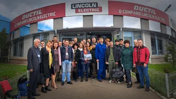 Americanii reduc personalul la un lider din sudura românească