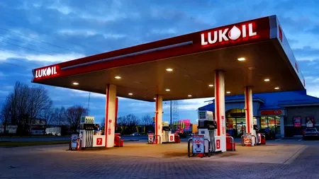 Lukoil a ”uitat” să plătească impozite statului român. A intervenit Fiscul