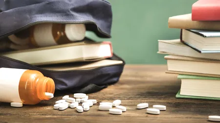 Profesori instruiți să recunoască toate tipurile de droguri