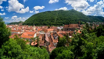 Orașul fericirii: locul în care românii se bucură din plin de viață