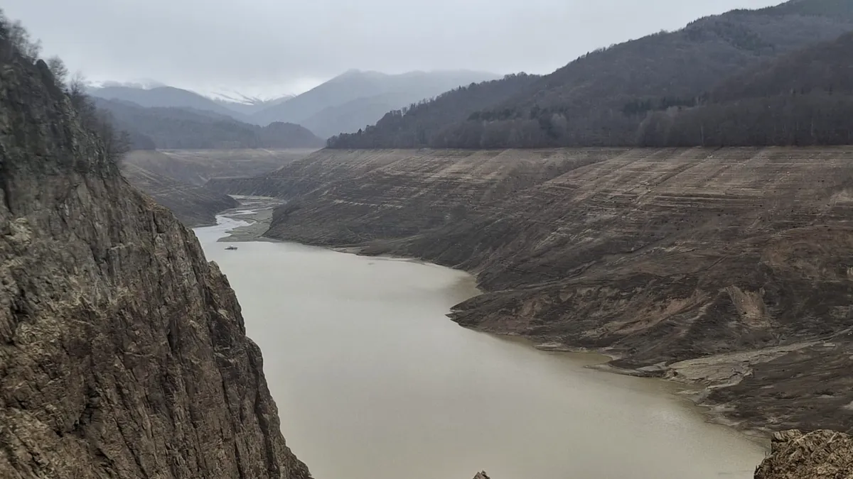 Bogdan Ivan: A început reumplerea lacului Vidraru. Când este estimată finalizarea