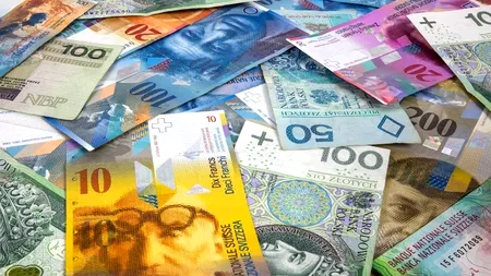 Investitorii fug de risc: Yenul și francul elvețian devin vedetele crizei comerciale