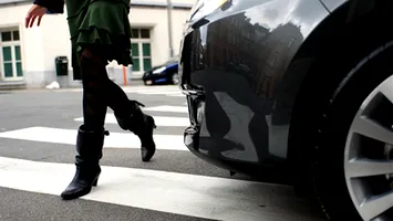 Atenție, șoferi și pietoni! Se schimbă regulile de circulație