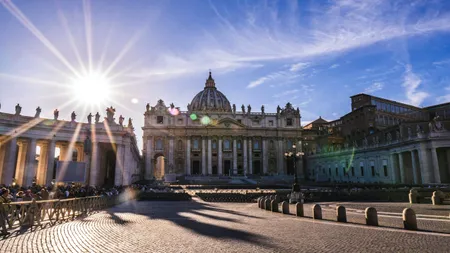 Facţiunea cardinalilor din Conclavul pentru alegerea noului Papă, care vrea să facă „Vatican Great Again”
