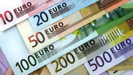 Moneda națională s-a depreciat, pentru a doua zi consecutiv, față de principalele valute