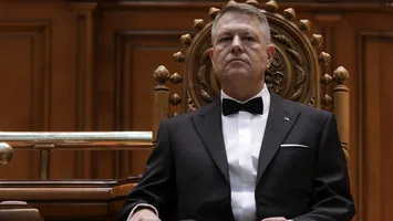 Se retrage azi Klaus Iohannis? Așa spune Crin Antonescu