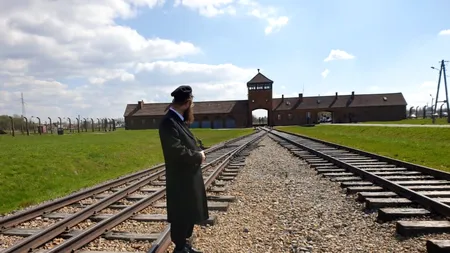 Ziua Holocaustului. ”Să ne amintim cum a început totul: antisemitismul şi ura au dat naştere Holocaustului”, spune Ursula von der Leyen