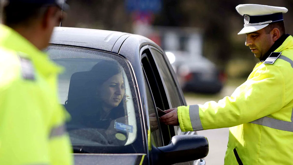 Greșeala banală, care îți poate aduce amenzi de peste 3000 de lei. La ce trebuie să fie atenți șoferii