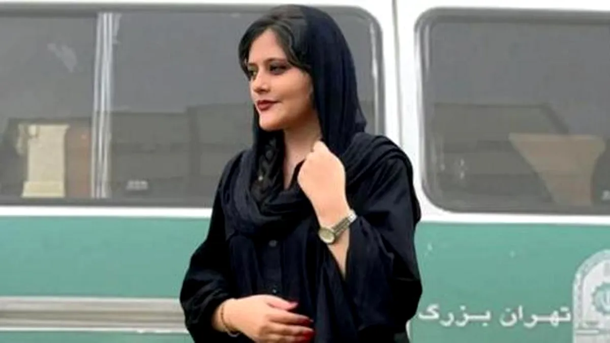 Furie în Iran după moartea unei femei arestate pe baza regulilor stricte privind hijabul