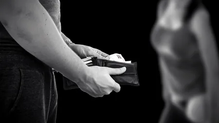 Cea mai veche meserie din lume, pe masa Parlamentului. Proiect de lege pentru autorizare