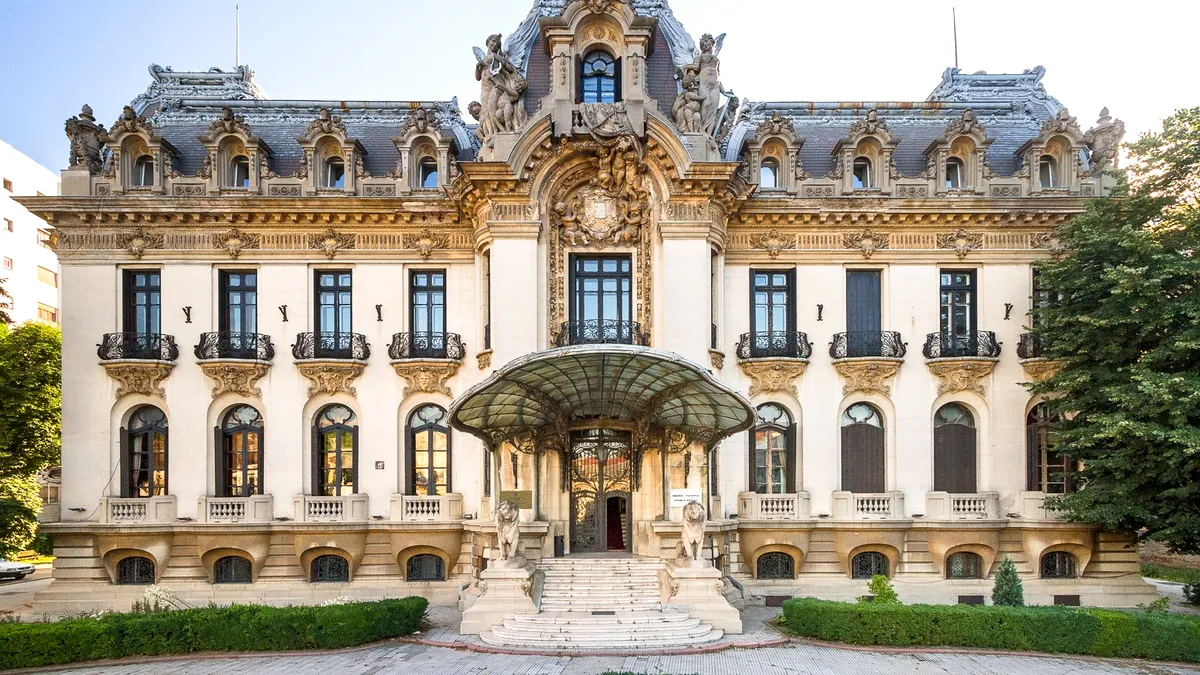Au început lucrările de restaurare a Palatului „Cantacuzino”