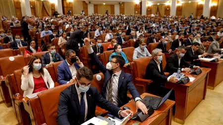 FOTO - Țară săracă, aleși înstăriți – Parlamentarii români, ”cei mai privilegiați dintre europeni” (EXCLUSIV)