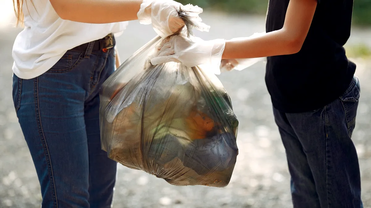 Orașul curat începe cu tine: Sectorul 5, apel direct către cetățeni la responsabilitate