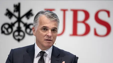 Salarii de top în sectorul bancar. Cât a încasat, într-un singur an, cel mai bine plătit CEO din Europa