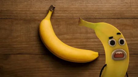 Nutriționiștii avertizează: greșeala pe care o fac mulți când mănâncă banane