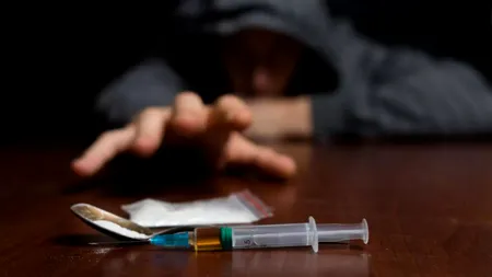 Cel puțin 1 din 10 români a consumat o dată în viață droguri