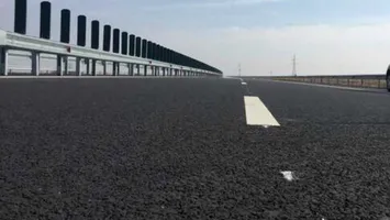 România promite autostrăzi, dar sapă gropi în buget: 30 de miliarde de euro în proiecte fără bani și fără direcție