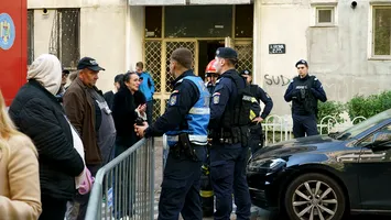 Blocul distrus de explozia din Calea Rahovei va fi demolat, anunță premierul Ilie Bolojan