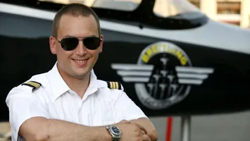 Ministrul Miruță atacă „jocurile de culise” de la Romaero și mizează pe Cătălin Prunariu