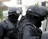 Familie călcată în zori de „mascați”, din greșeală