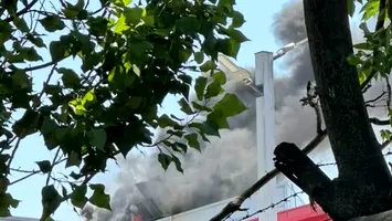Incendiu puternic la terasa AFI Palace Cotroceni. O armată de pompieri a intrat în acțiune!