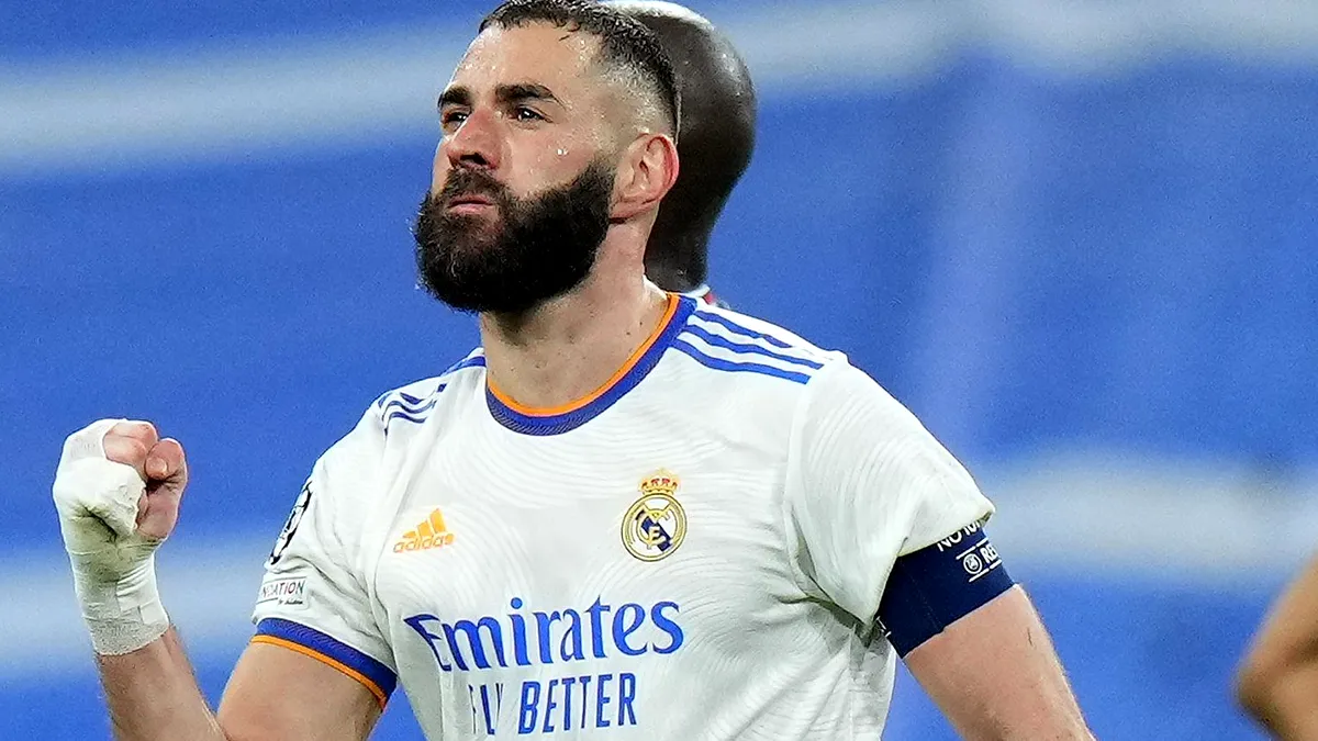 Real Madrid s-a calificat în sferturile Ligii Campionilor. Benzema a marcat trei goluri în meciul cu PSG