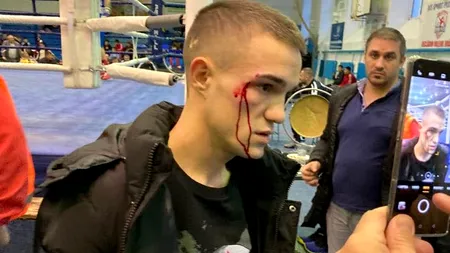 Caz șocant în timpul galei naționale de box. Pugilist, umplut de sânge de un antrenor (Video)