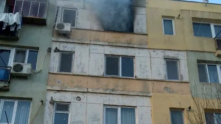 Incendiu într-un bloc din Tecuci. Două persoane evacuate