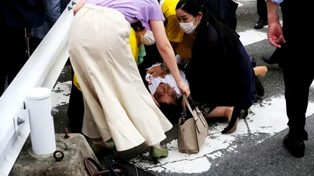 Trupul neînsufleţit al lui Shinzo Abe, adus la locuinţa sa din Tokyo