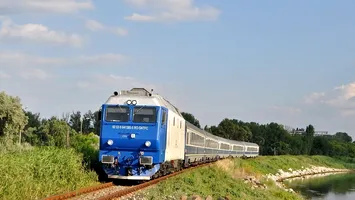 Se reabilitează, electrifică și dublează calea ferată Constanța-Mangalia: licitație de 1,55 miliarde de lei