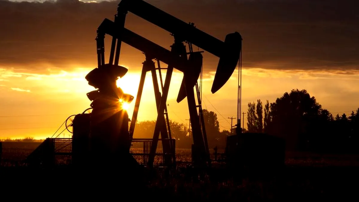 Oprirea a cel puțin unei părți din producția de petrol din Iran ar putea crește prețurile cu 10-15%