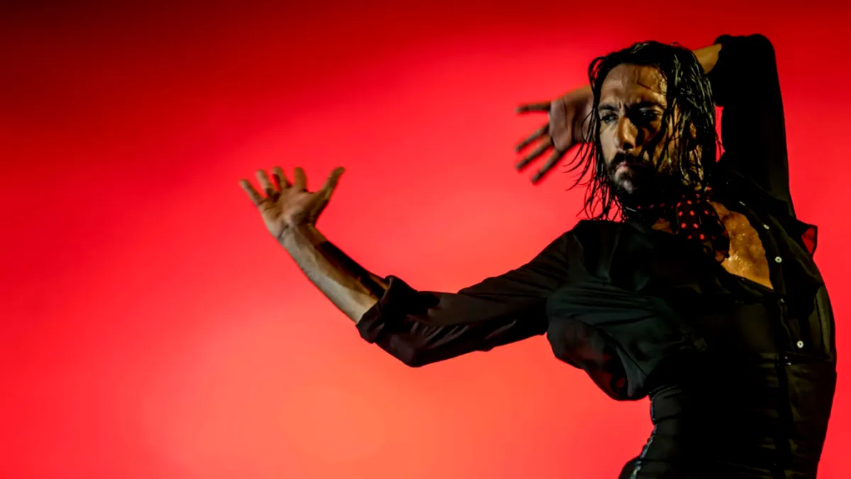 Eveniment : Eduardo Guerrero dansează imposibilul în fața publicului românesc