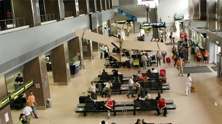 Haos pe aeroportul Otopeni. Curse anulate și întârzieri, după ce s-a stricat banda de bagaje