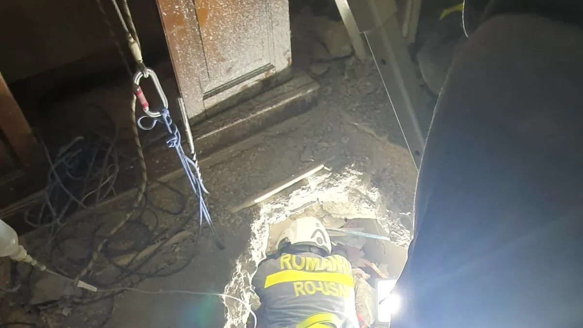 Cutremur Turcia. Echipele de salvatori români au scos o femeie în viață de sub dărâmături (VIDEO)