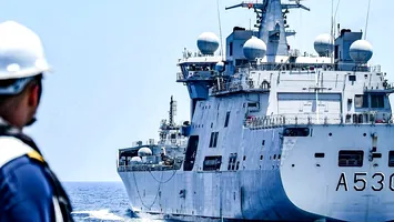 Marinari anchetați pentru că au refuzat o misiune NATO. Între motive, răul de mare
